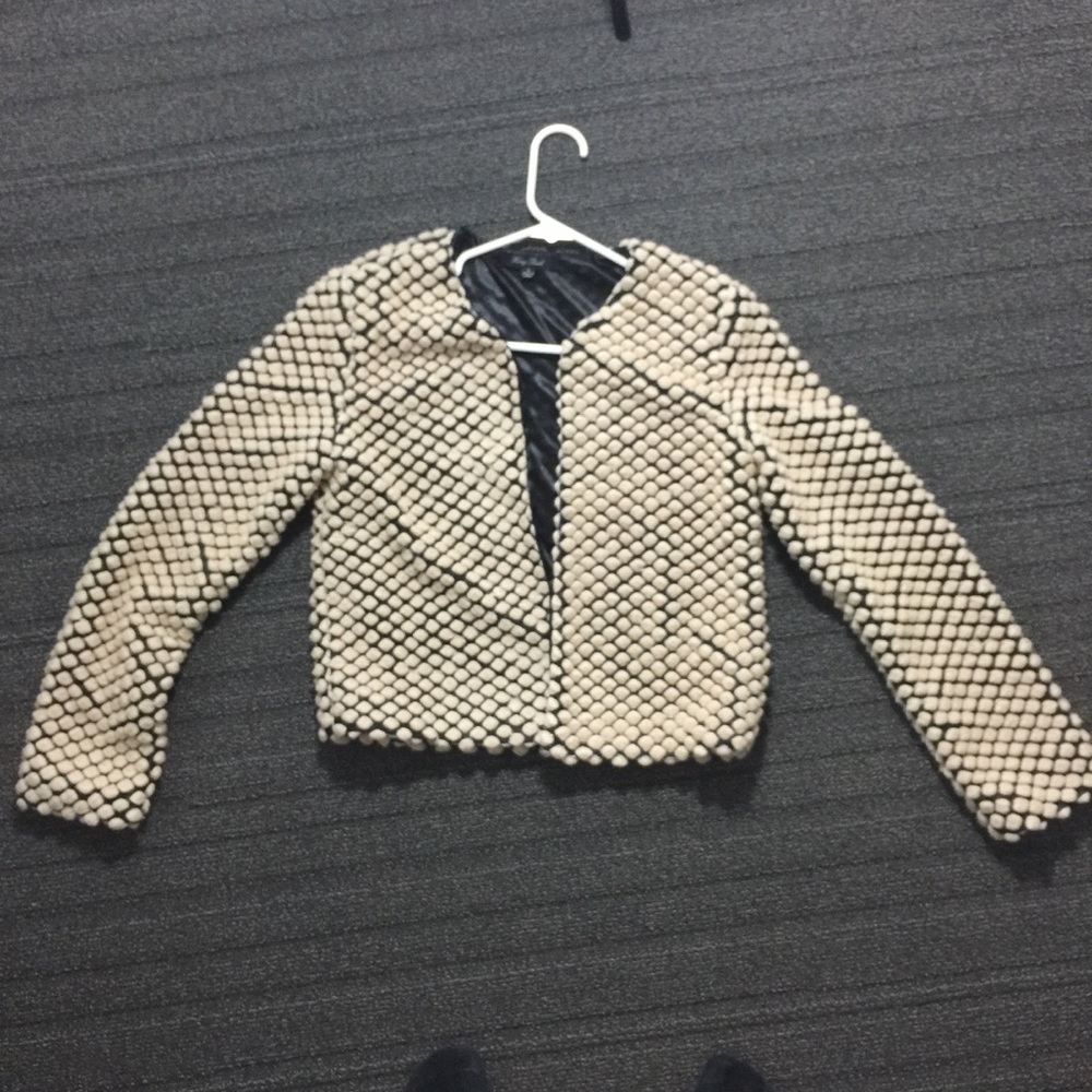 Women's Cream Textured Bubble Knit Shacket